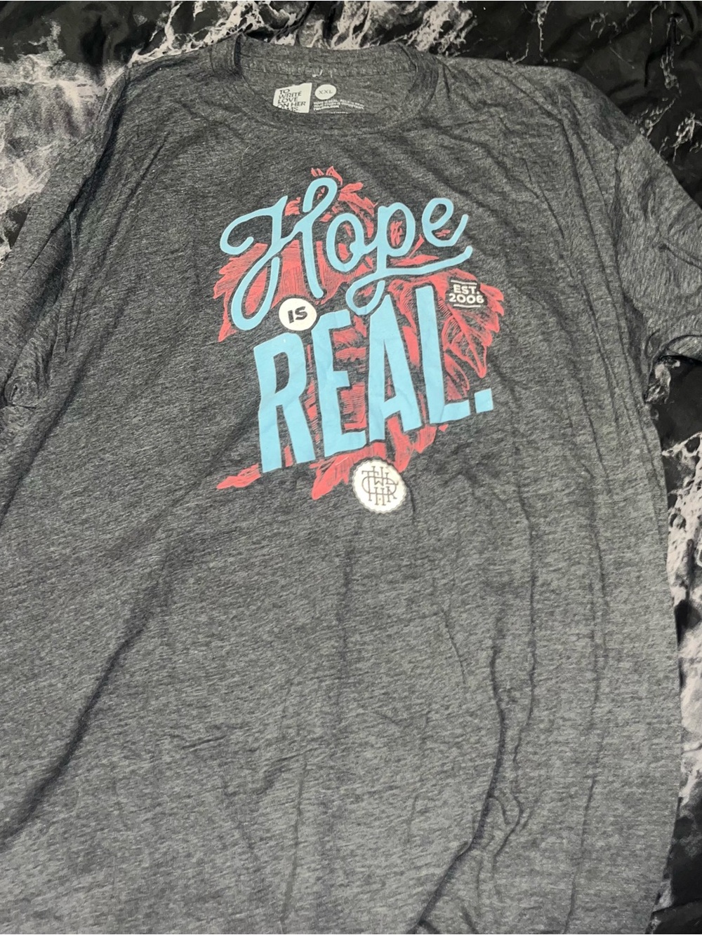 Rare Twloha Hope Is Real Graphic Tee - Gray with Blue & Coral Print size xxl